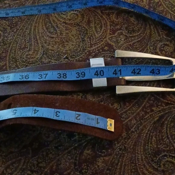 Gorgeous Leather Belt - Picture 4 of 7